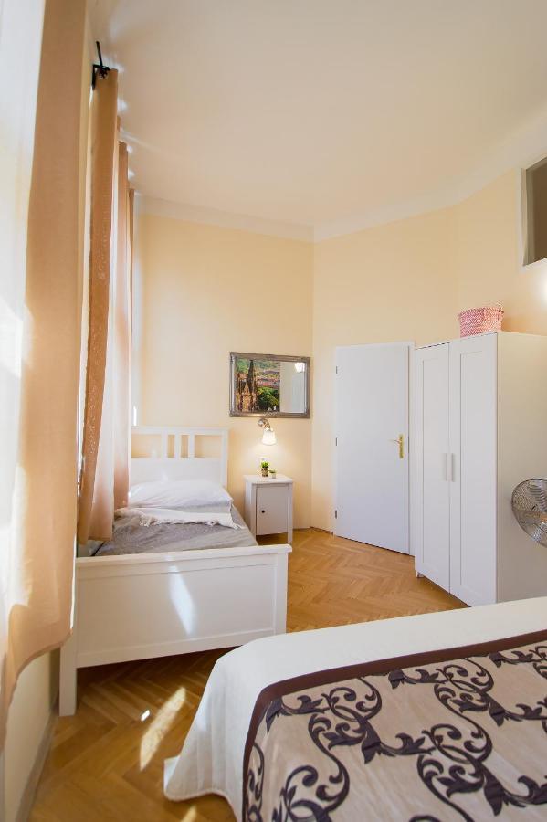 City Center Apartment Legerova Praga Exterior foto